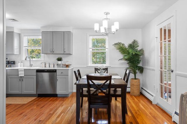 15 Carson Rd, Woburn, MA 01801