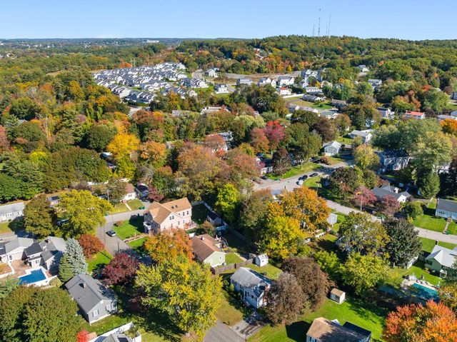 15 Carson Rd, Woburn, MA 01801