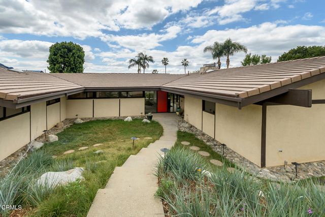 1724 E Loma Alta Drive, Altadena, CA 91001