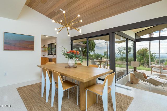 1724 E Loma Alta Drive, Altadena, CA 91001