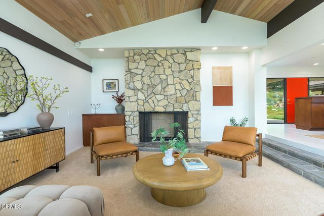 1724 E Loma Alta Drive, Altadena, CA 91001