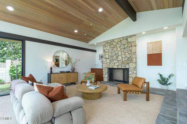 1724 E Loma Alta Drive, Altadena, CA 91001
