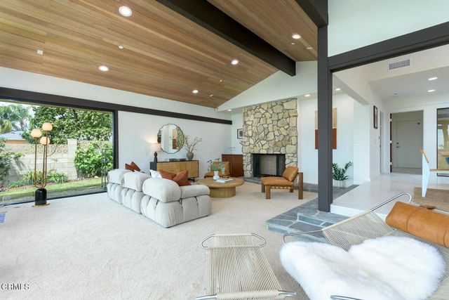 1724 E Loma Alta Drive, Altadena, CA 91001