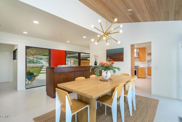 1724 E Loma Alta Drive, Altadena, CA 91001