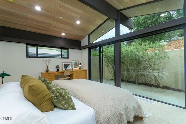 1724 E Loma Alta Drive, Altadena, CA 91001