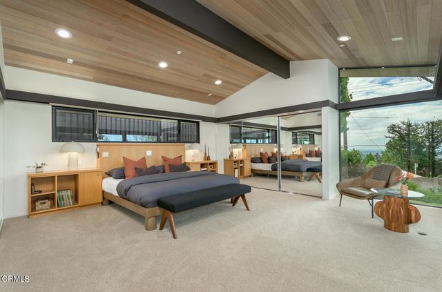 1724 E Loma Alta Drive, Altadena, CA 91001