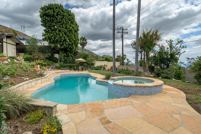1724 E Loma Alta Drive, Altadena, CA 91001