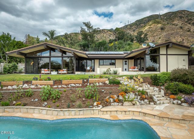 1724 E Loma Alta Drive, Altadena, CA 91001