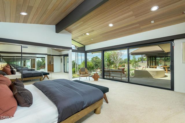 1724 E Loma Alta Drive, Altadena, CA 91001