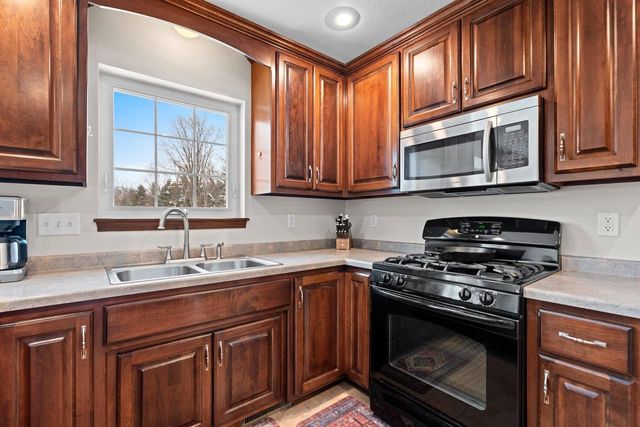 2704 BELLE PLANE ROAD, Green Bay, WI 54313