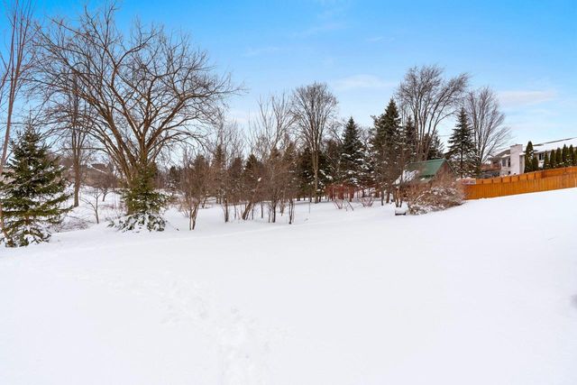 2704 BELLE PLANE ROAD, Green Bay, WI 54313