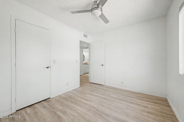 3732 W WAGONER Road, Glendale, AZ 85308