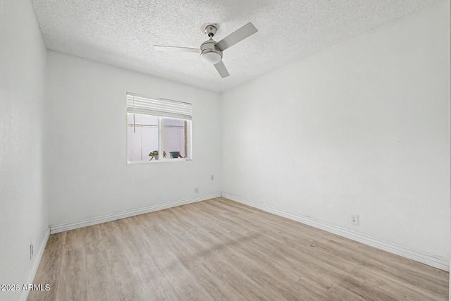 3732 W WAGONER Road, Glendale, AZ 85308