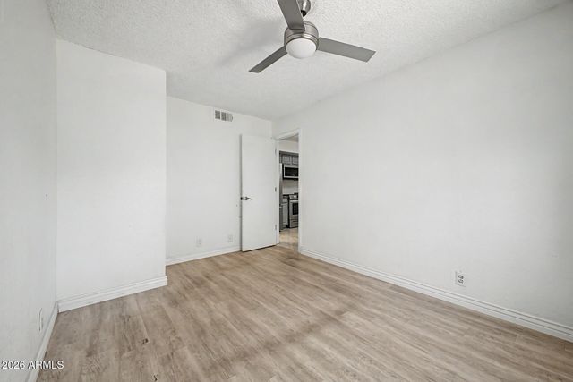 3732 W WAGONER Road, Glendale, AZ 85308
