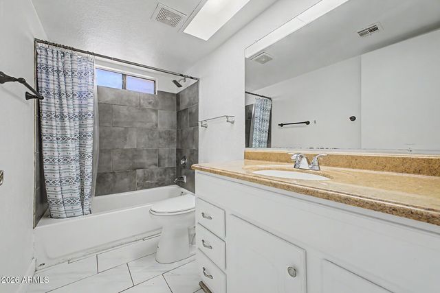 3732 W WAGONER Road, Glendale, AZ 85308