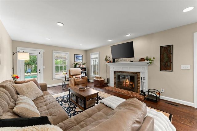 3836 Cherokee Ford, Gainesville, GA 30506