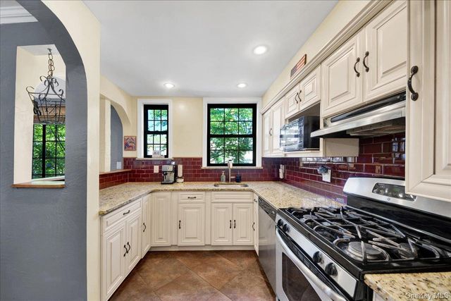 1922 Tenbroeck Avenue, Bronx, NY 10461