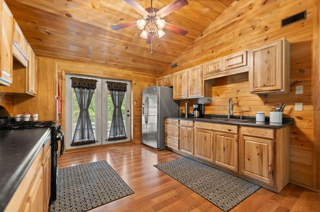 225 Grover Back Road, Rogers, KY 41365