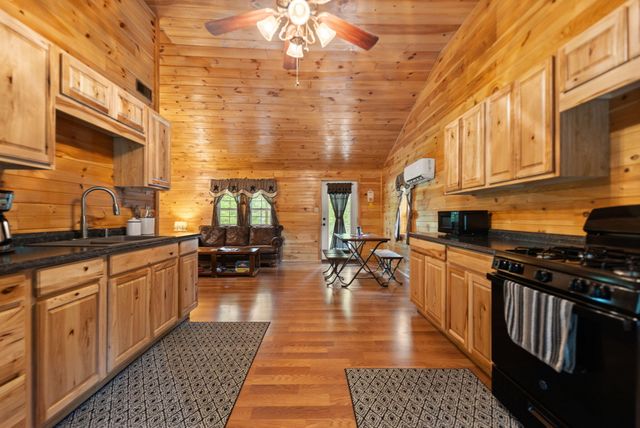 225 Grover Back Road, Rogers, KY 41365