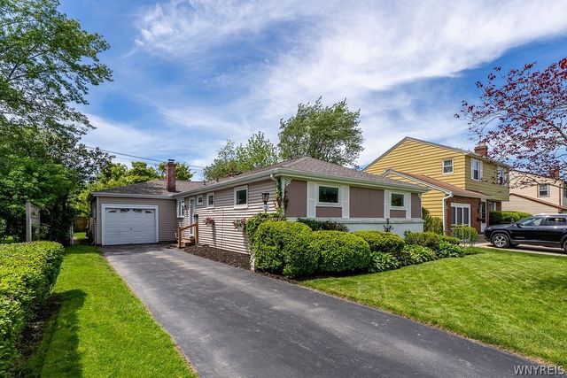 21 Costin Road, Amherst, NY 14226