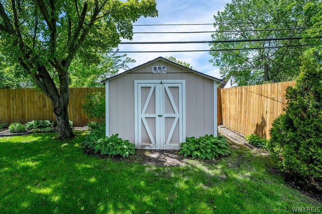 21 Costin Road, Amherst, NY 14226