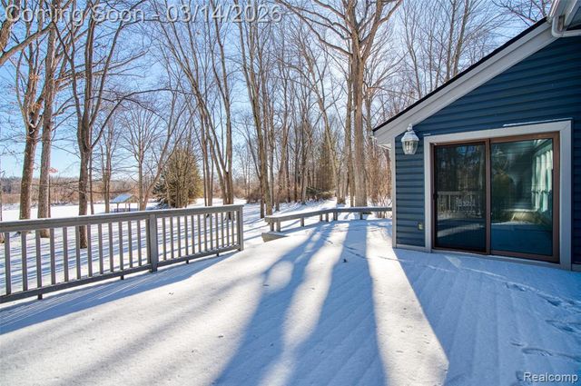 9800 Roberts Road, Gregory, MI 48137