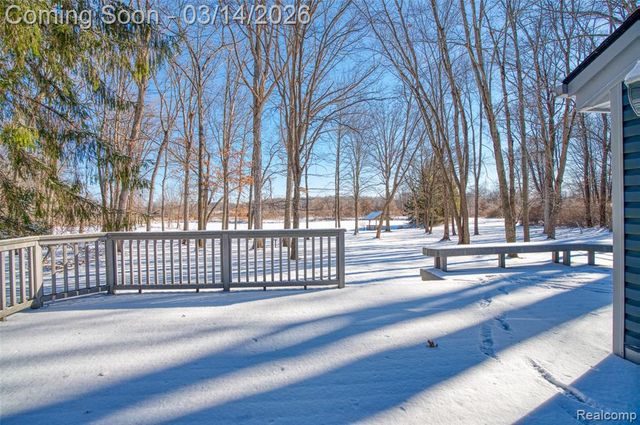 9800 Roberts Road, Gregory, MI 48137