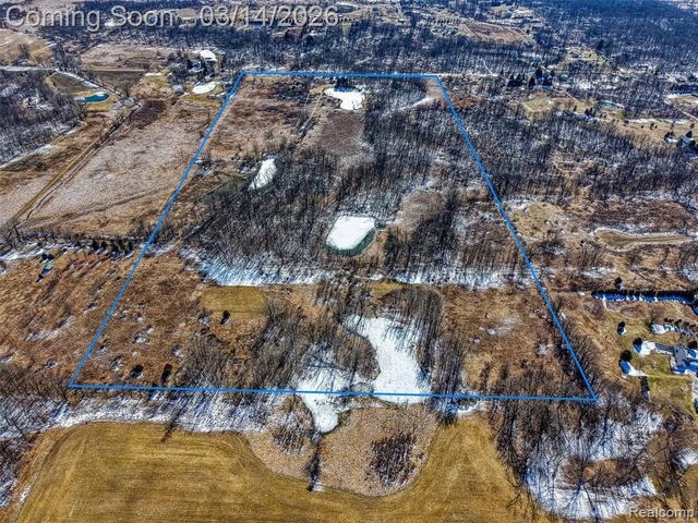 9800 Roberts Road, Gregory, MI 48137