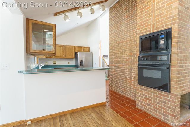 9800 Roberts Road, Gregory, MI 48137