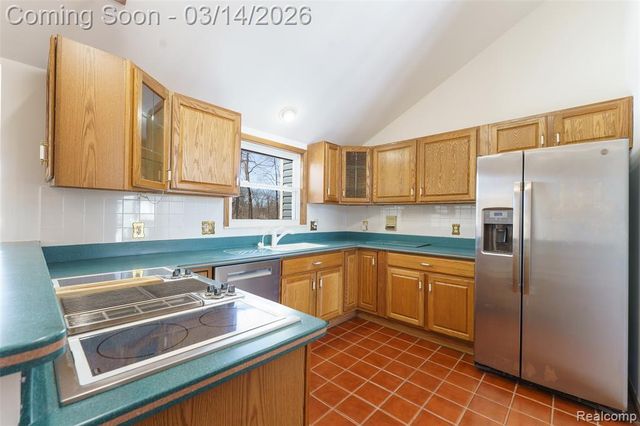 9800 Roberts Road, Gregory, MI 48137