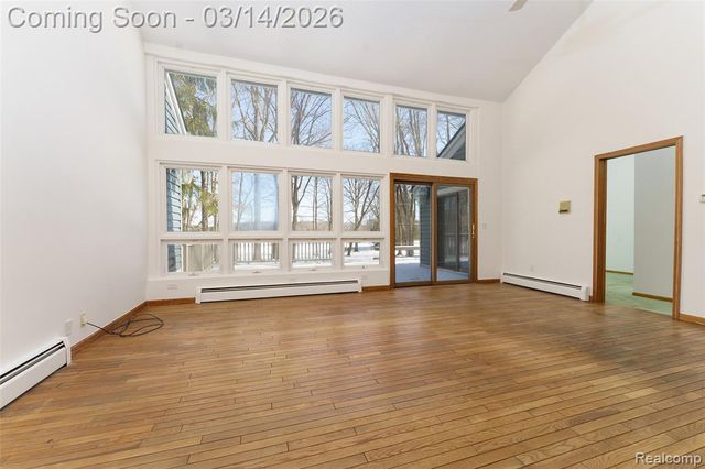 9800 Roberts Road, Gregory, MI 48137