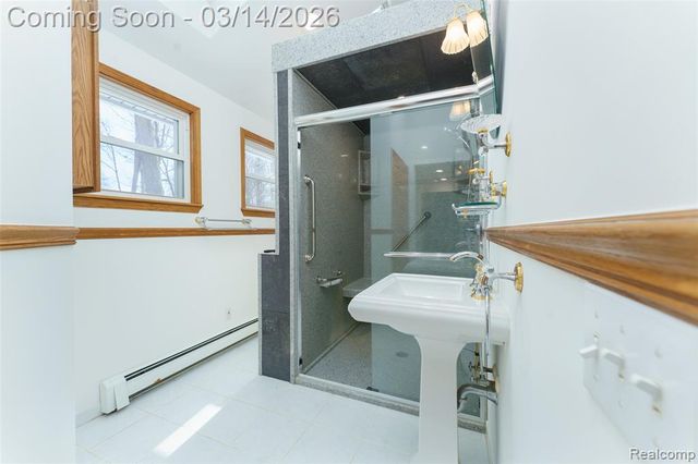 9800 Roberts Road, Gregory, MI 48137