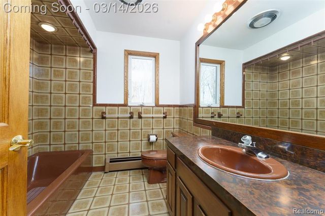 9800 Roberts Road, Gregory, MI 48137