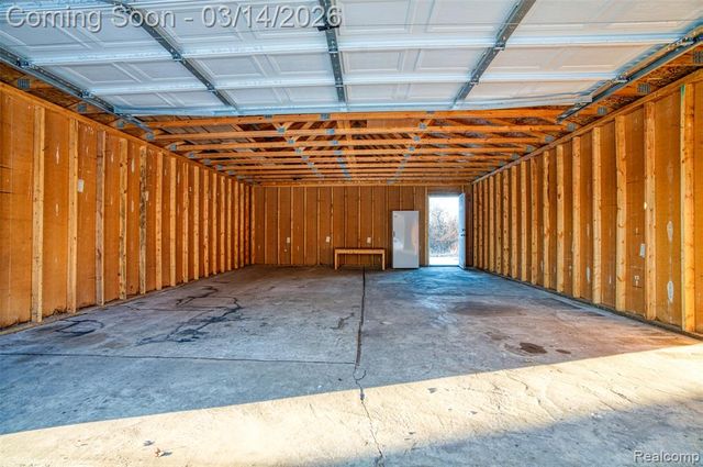 9800 Roberts Road, Gregory, MI 48137