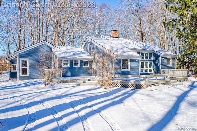 9800 Roberts Road, Gregory, MI 48137