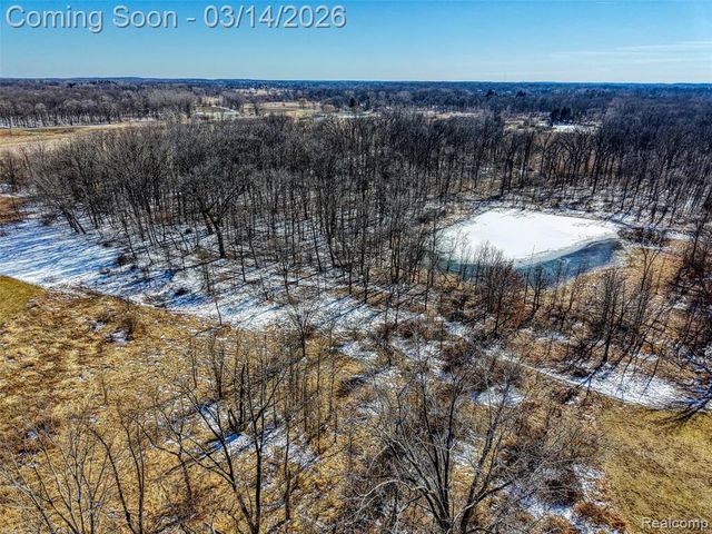 9800 Roberts Road, Gregory, MI 48137