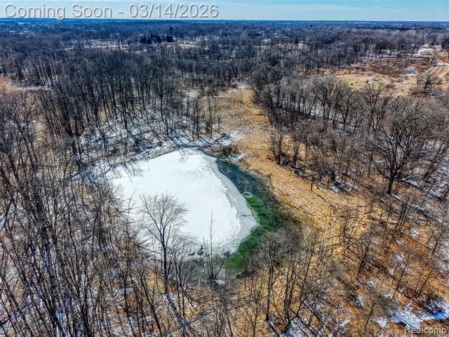 9800 Roberts Road, Gregory, MI 48137