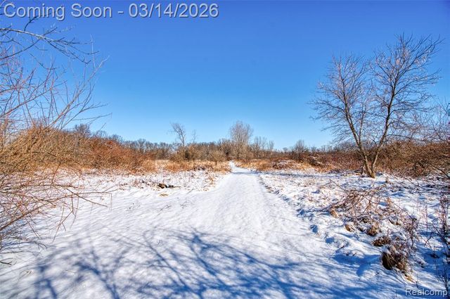 9800 Roberts Road, Gregory, MI 48137