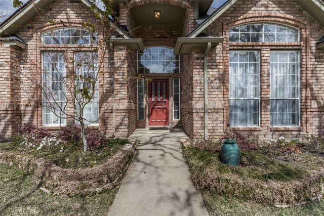 923 Holly Hills Court, Keller, TX 76248