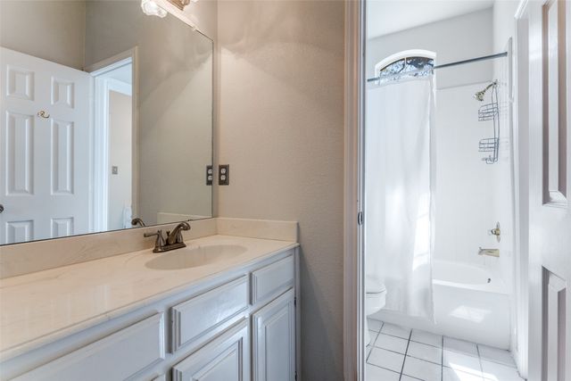 923 Holly Hills Court, Keller, TX 76248