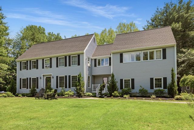 108 Tidewater Farm Road, Stratham, NH 03885