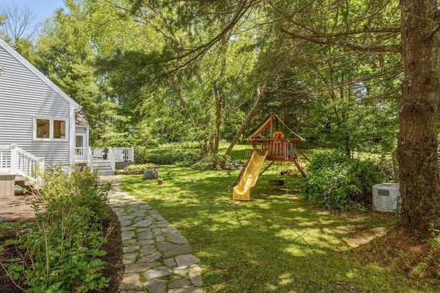 108 Tidewater Farm Road, Stratham, NH 03885