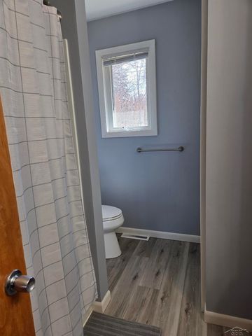 8020 Winchester Court, Saginaw, MI 48609