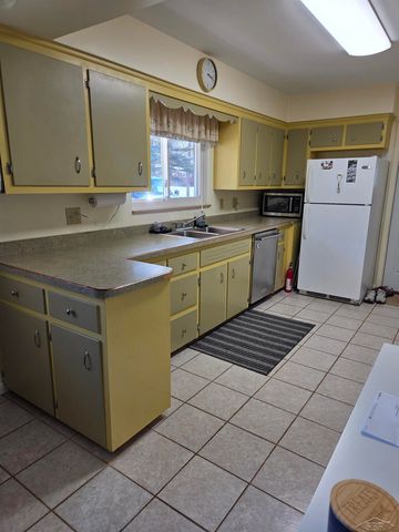 8020 Winchester Court, Saginaw, MI 48609