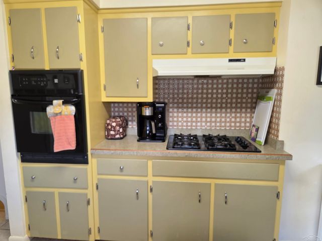 8020 Winchester Court, Saginaw, MI 48609