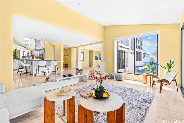 1717 Palaau Street, Honolulu, HI 96821