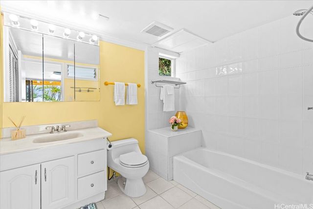 1717 Palaau Street, Honolulu, HI 96821