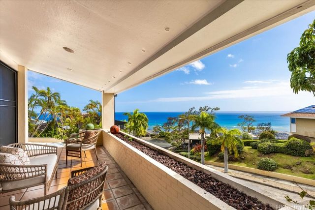 1717 Palaau Street, Honolulu, HI 96821