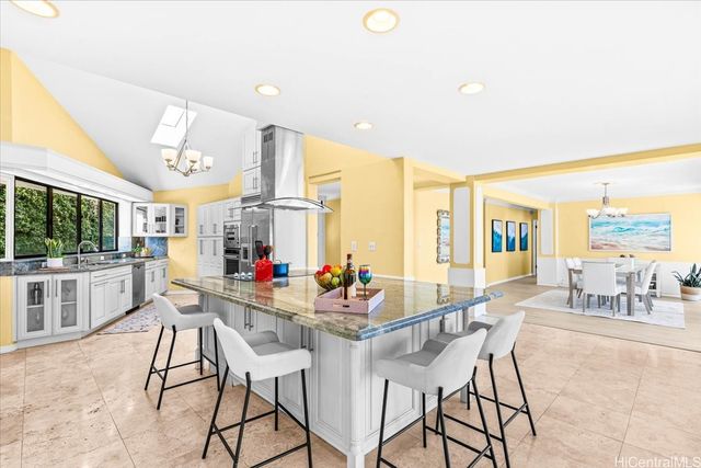 1717 Palaau Street, Honolulu, HI 96821