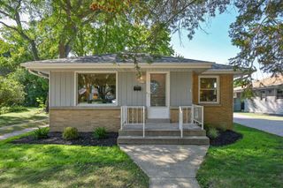 3669 S Quincy COURT, Milwaukee, WI 53207